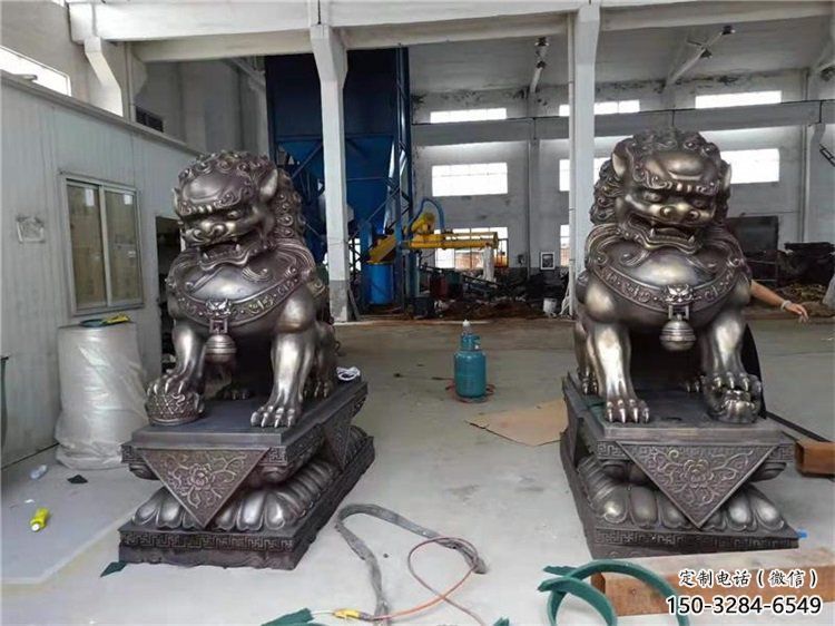 景观狮子雕塑标准,铸铜制作,景观蹲狮雕塑优价 景观狮子雕塑标准,铸铜制作,景观蹲狮雕塑优价