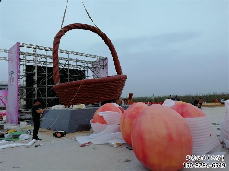 果篮雕塑供求,中式工艺,桃子果篮雕塑精选 果篮雕塑供求,中式工艺,桃子果篮雕塑精选