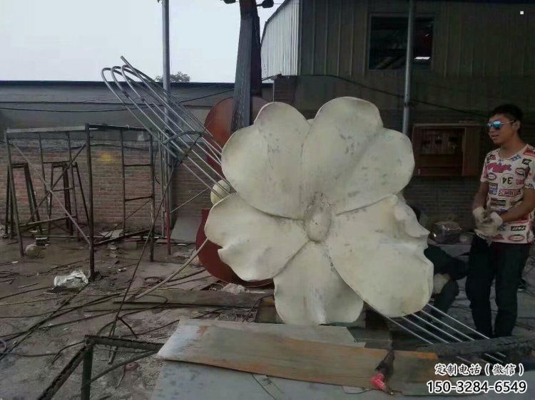 几何指环雕塑